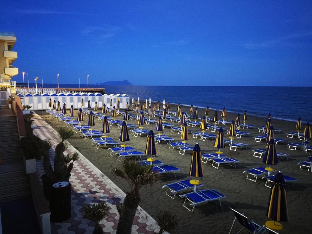 Hotel Tirreno Latina Extérieur photo
